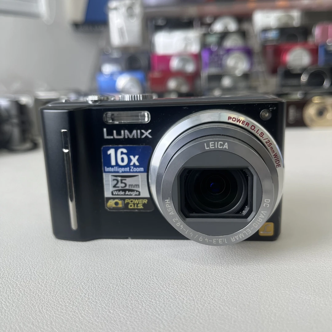 95新 Panasonic/松下 TZ8中文 1210w像素12倍变焦 配件齐全屏疵