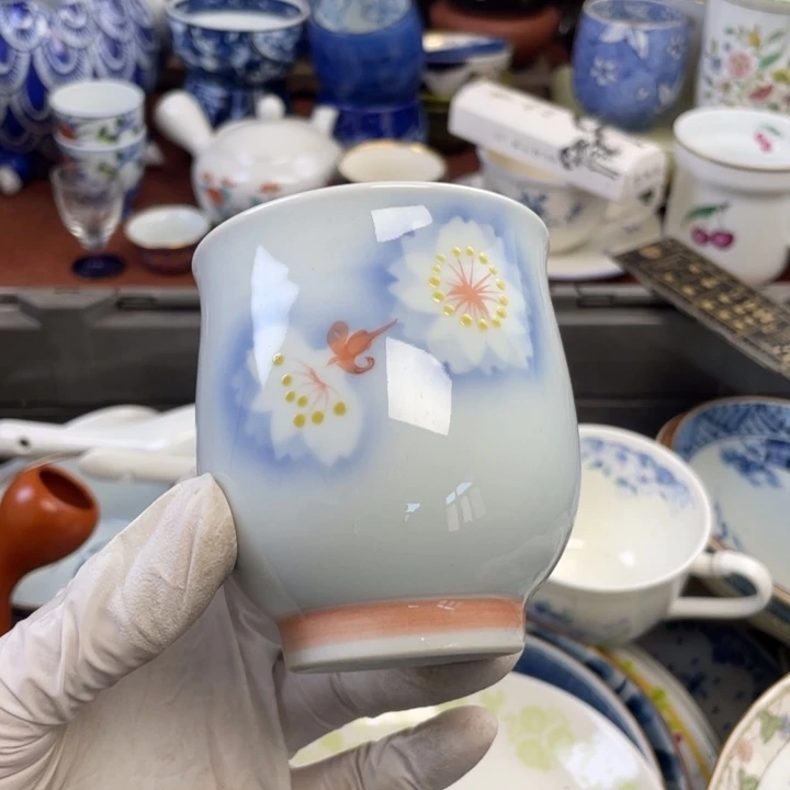 他家瓷器真美…开播了