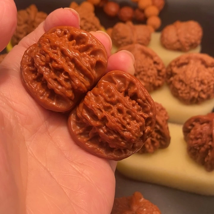 文玩核桃吊坠哥****哥工艺核桃