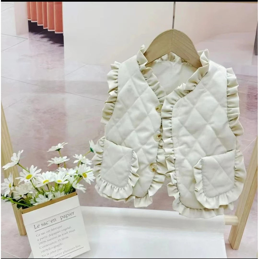 新款秋款净色马甲花边真口袋洋气女宝宝外出服
