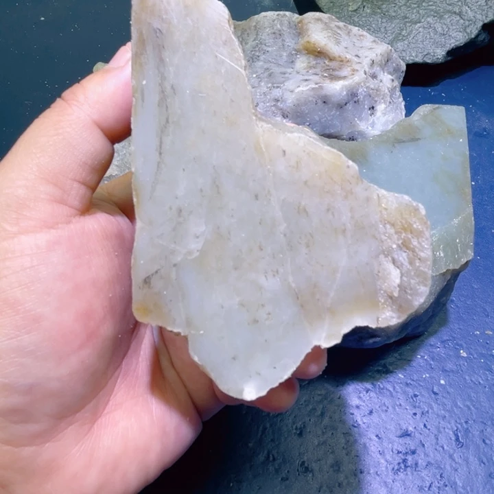 和田玉未镶嵌珠宝半成品