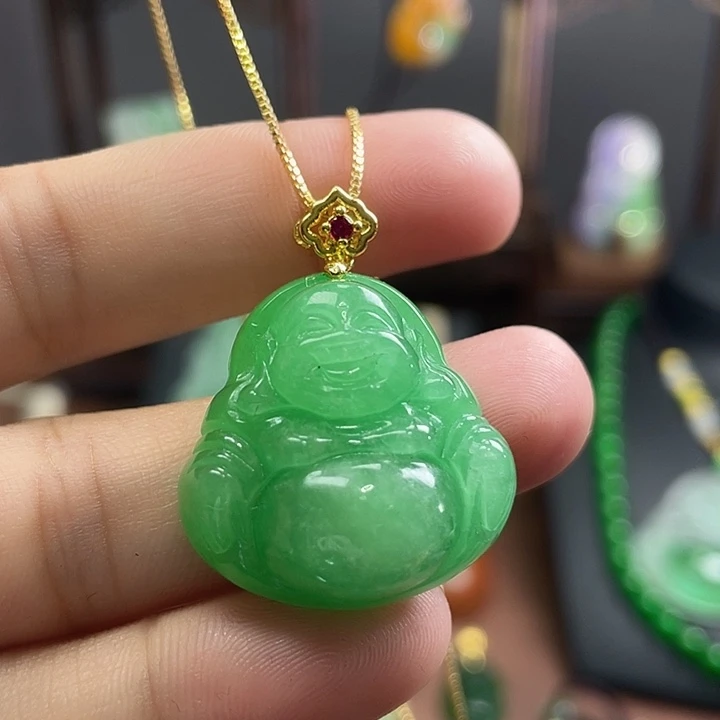 翡翠未镶嵌吊坠(赠链)