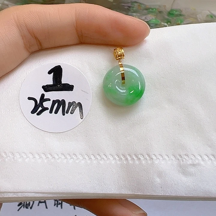 翡翠18K金镶嵌吊坠(不含链)我