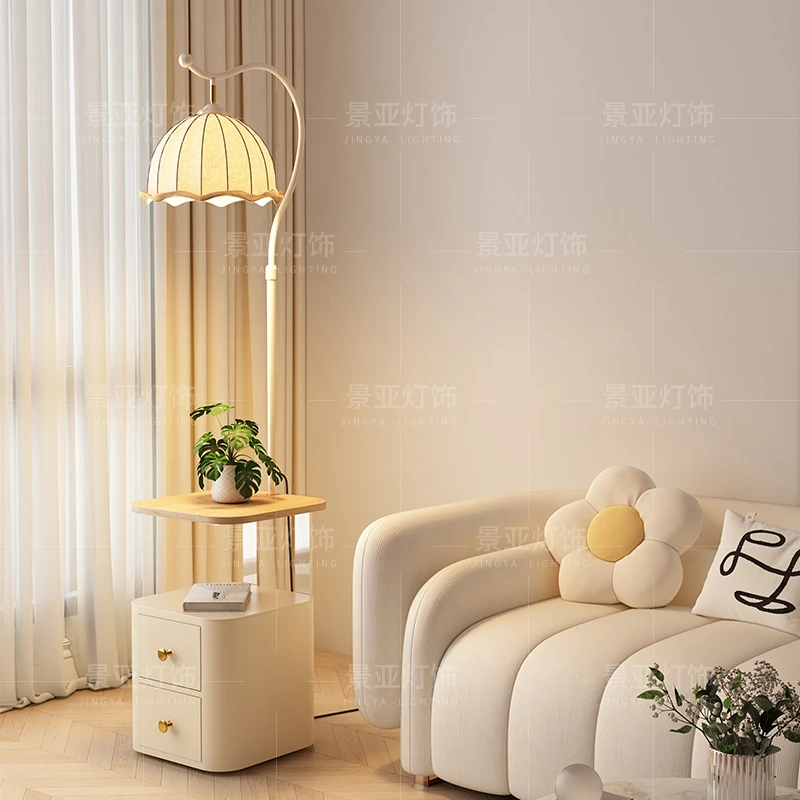 奶油风置物架一体落地灯卧室床头柜立式台灯客厅沙发旁高级氛围感