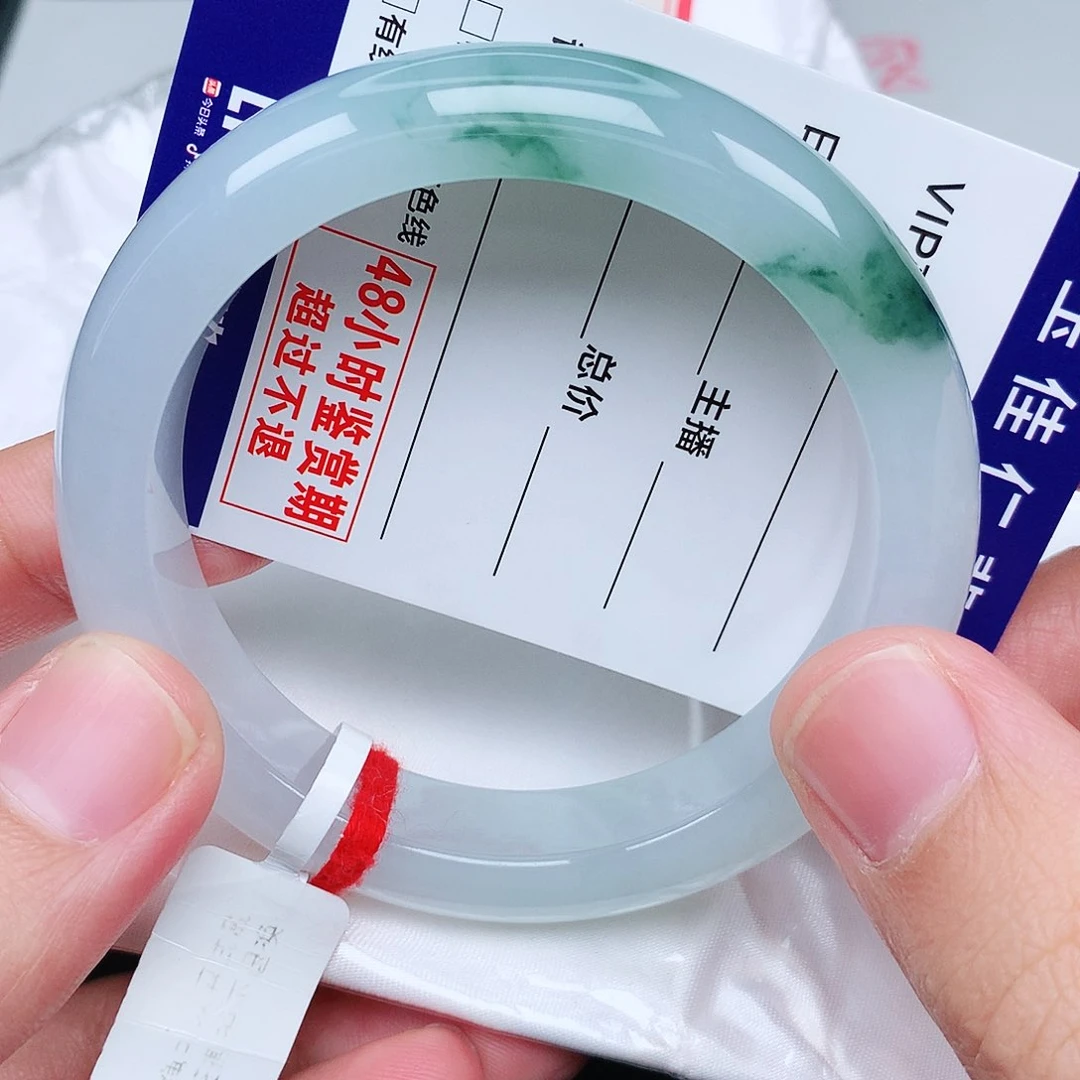 未镶嵌手镯翡翠天然翡翠手镯
