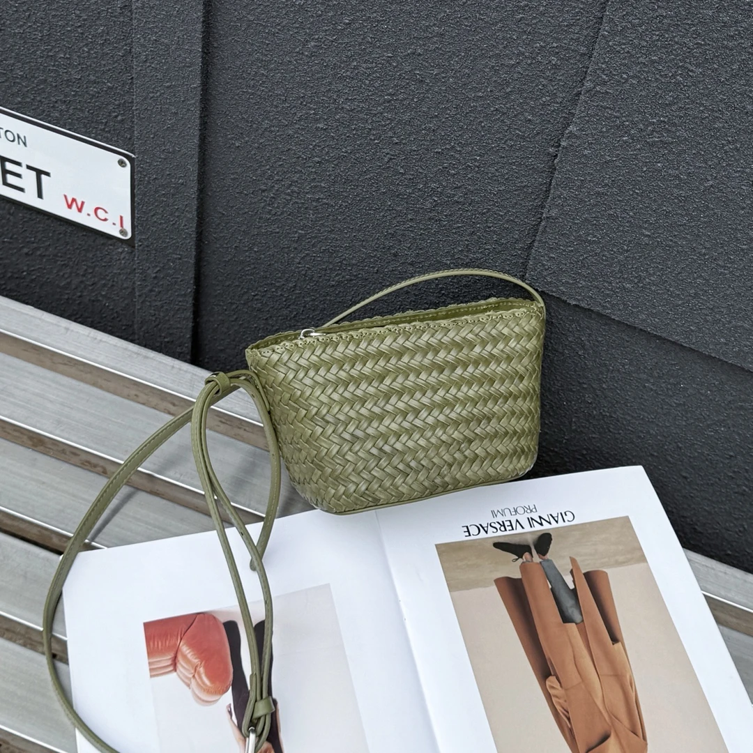 轻奢植鞣牛皮编织包小元宝包真皮女包复古简约单肩包斜挎小帆船包