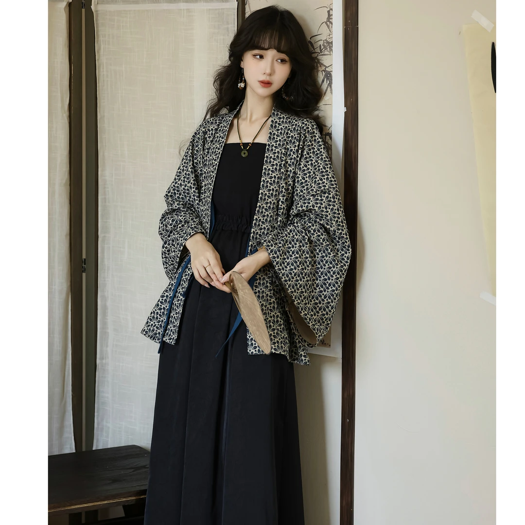 素羽华裳东方玥 魏晋北朝褶衣汉服女改良日常新中式八破裙秋季