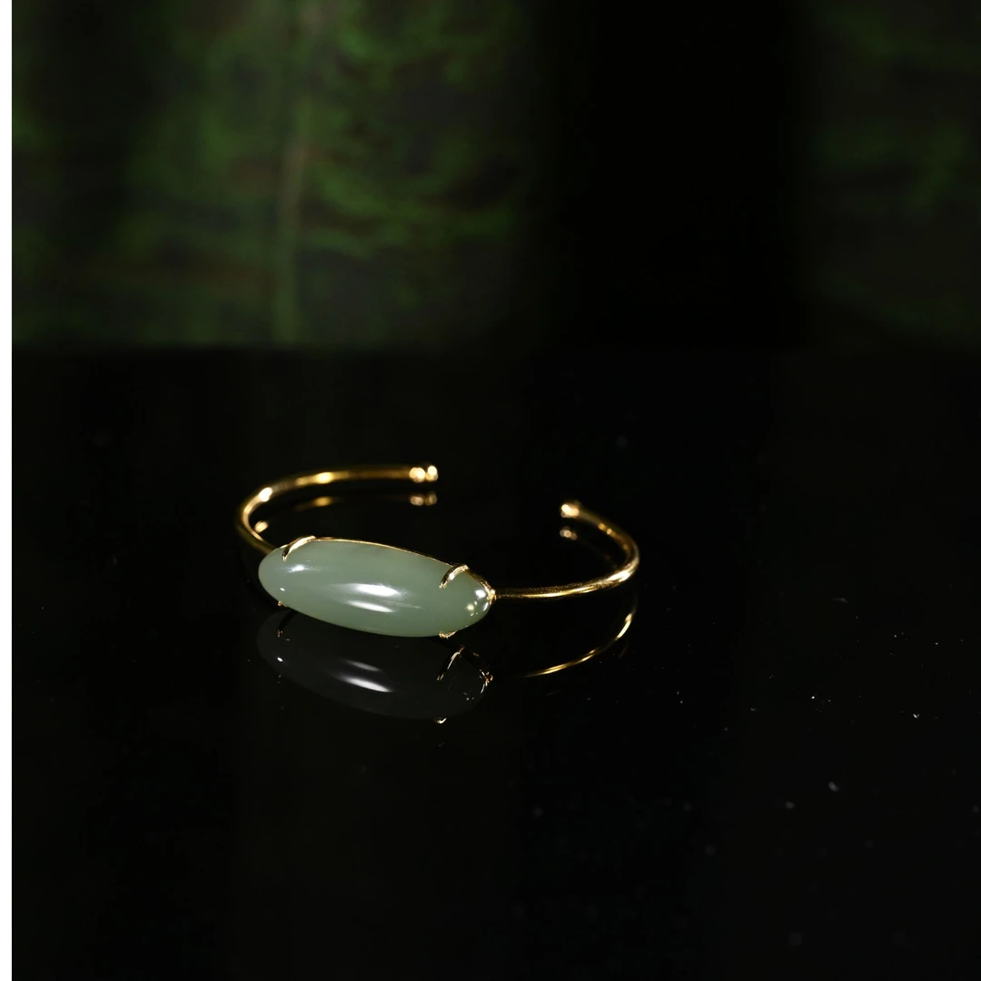俄料碧玉粉青手镯18k
