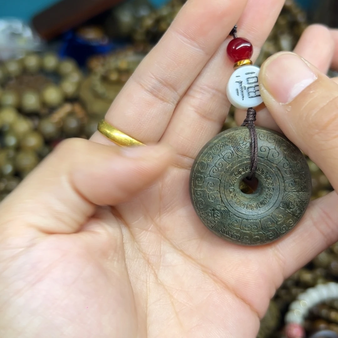 维腊木（绿檀）无事牌