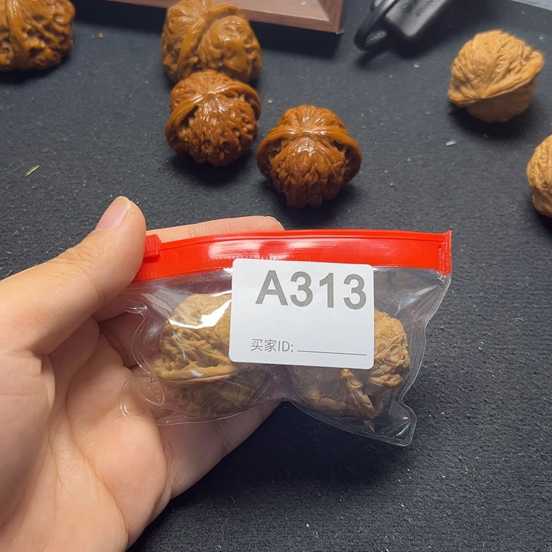 风***笙文玩核桃吊坠宫灯