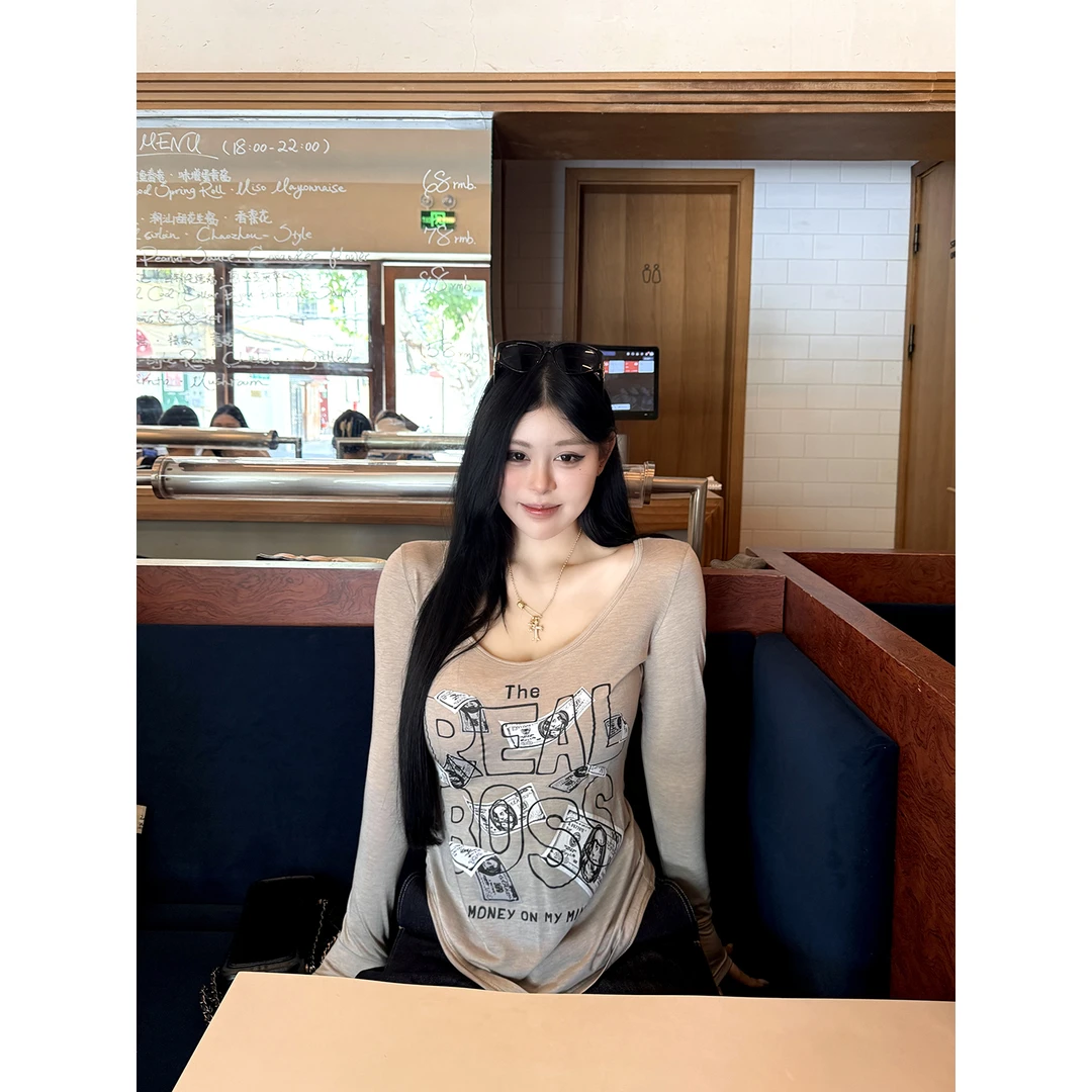 黑泽玄七微胖mm2025秋季新款长袖T恤女钞票印花修身显瘦百搭上衣