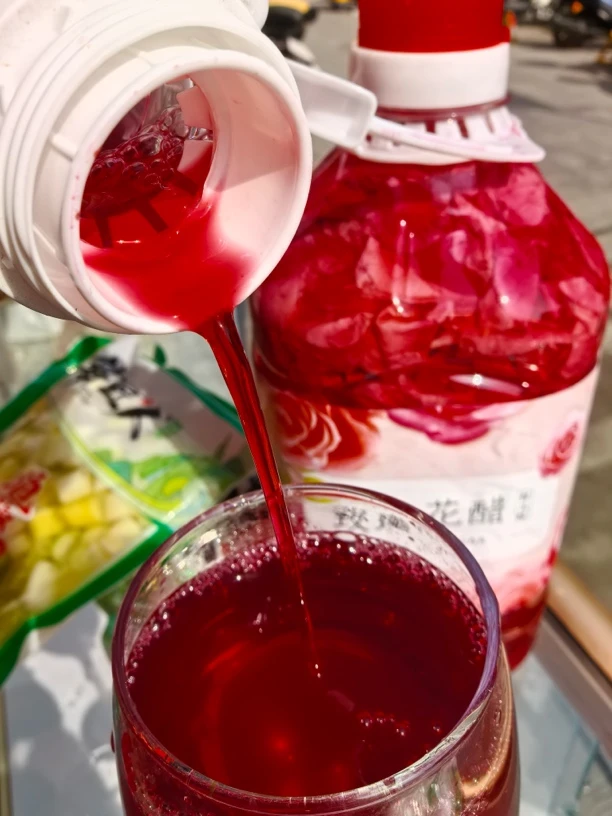 墨红玫瑰花云南特有1升2.5升厂家直发