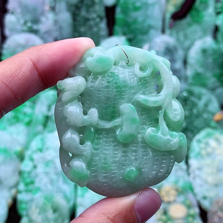 翡翠吊坠(不含链)未镶嵌