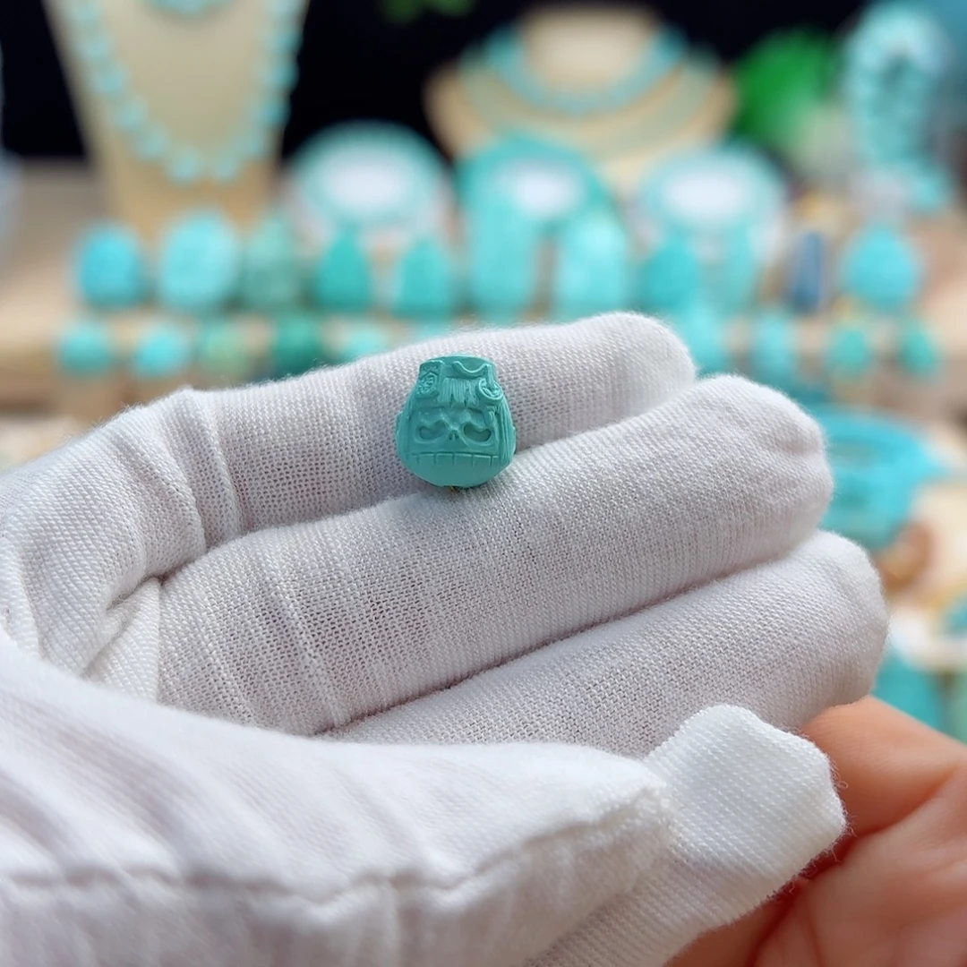 绿松石未镶嵌珠宝奇石