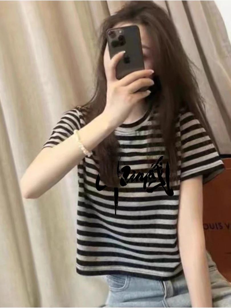 美式条纹短袖T恤女印花夏季新款圆领设计感小众显瘦短款上衣