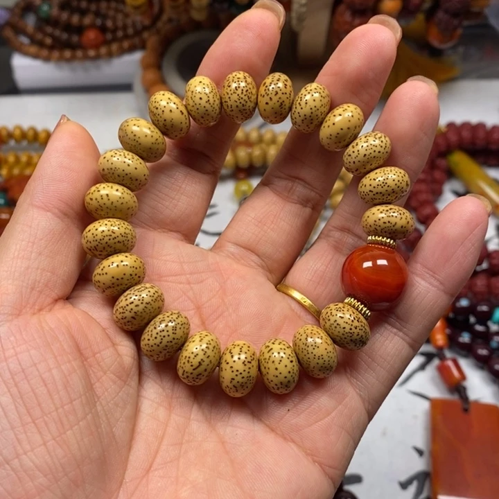 星月菩提吊坠黄金籽