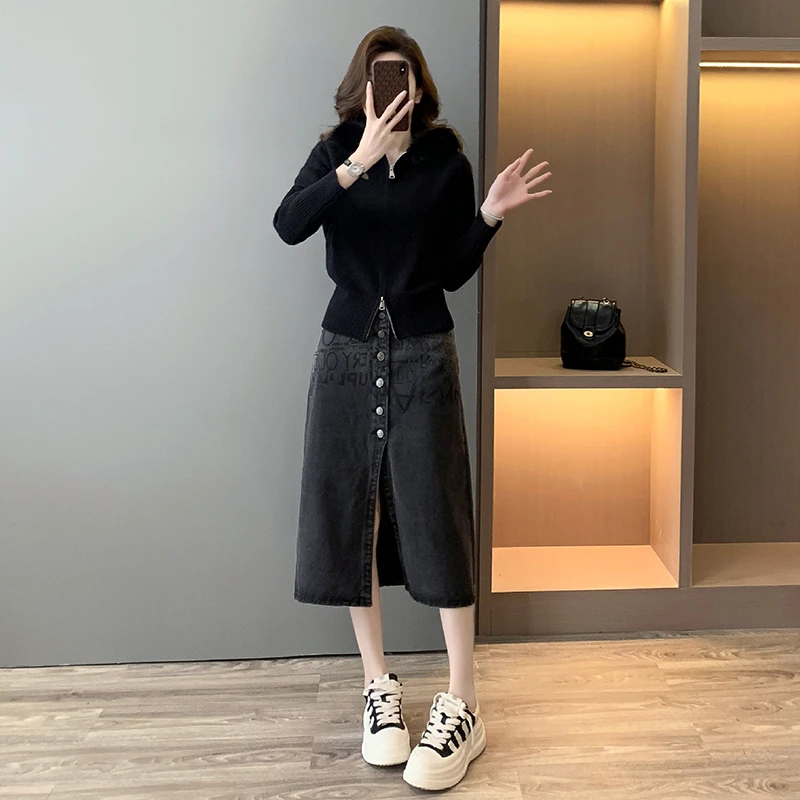 早秋穿搭套装女2025年减龄洋气连帽针织外套上衣牛仔半身裙两件套
