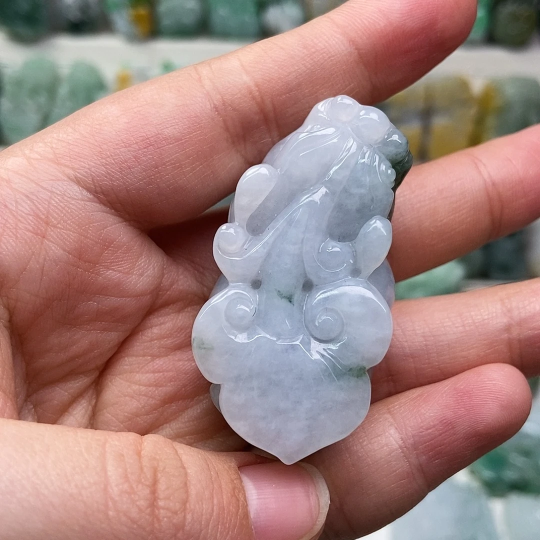 翡翠未镶嵌吊坠(赠链)