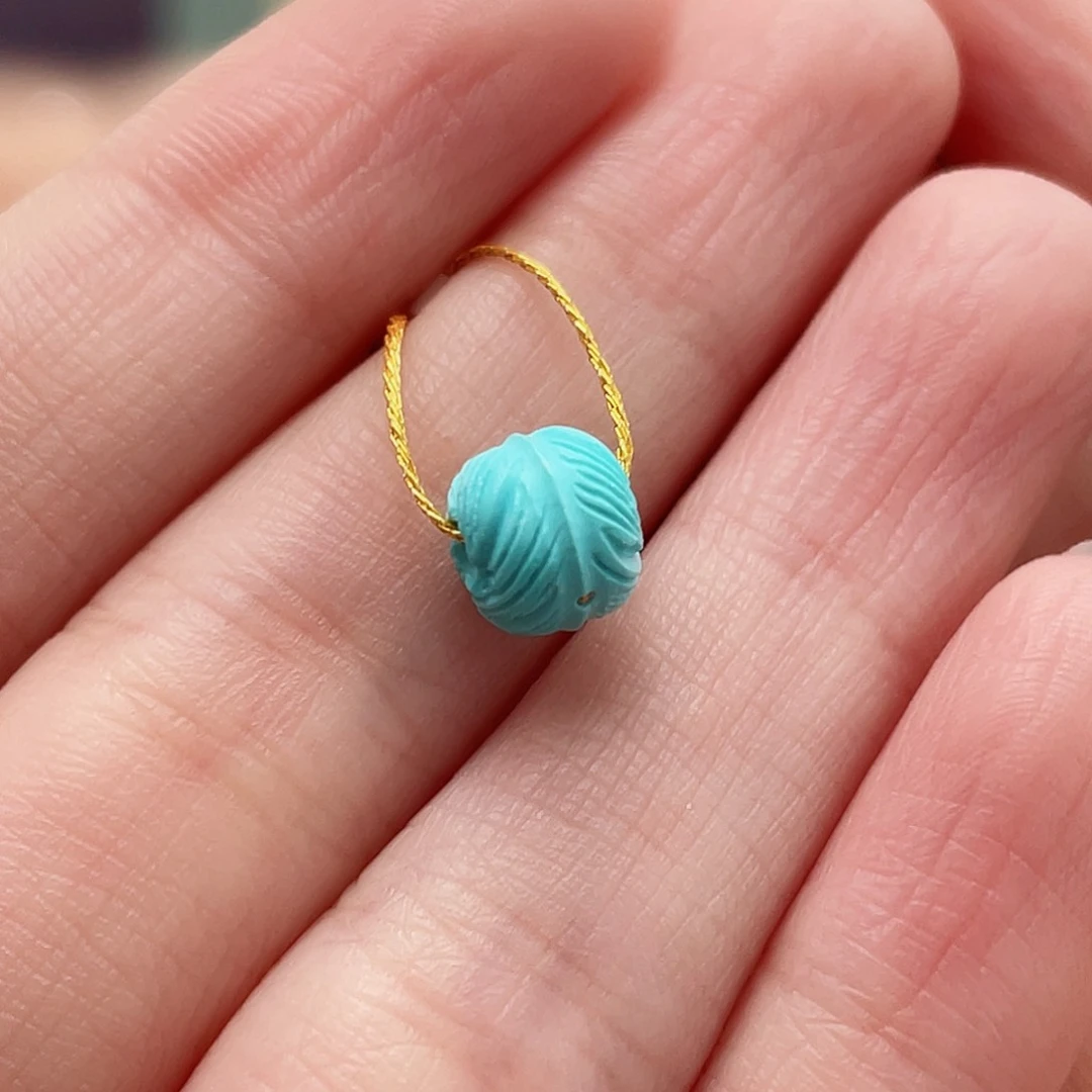 绿松石颈饰未镶嵌