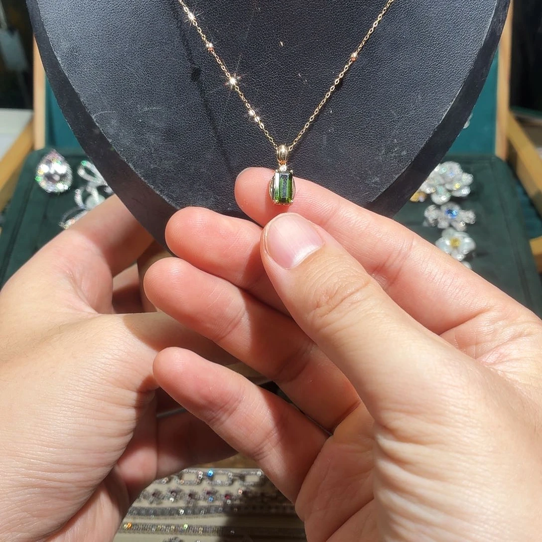 碧玺颈饰18K金镶嵌