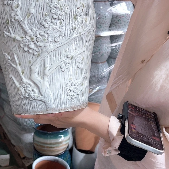 红陶瑕疵高23/18