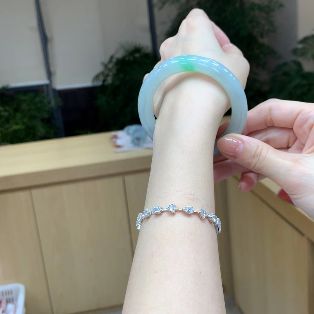 未镶嵌手镯翡翠不退不换
