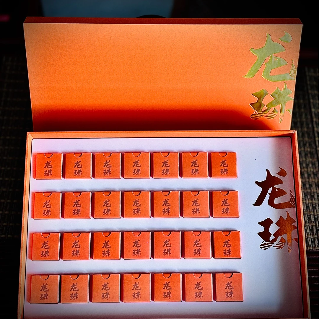 百合龙珠古树红茶