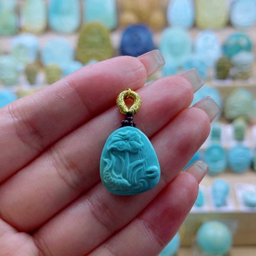 绿松石未镶嵌珠宝奇石