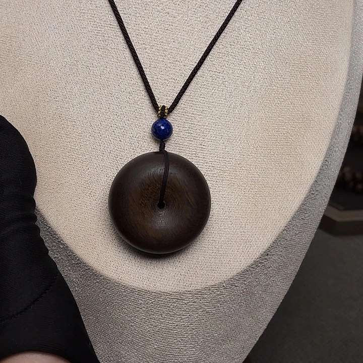 沉香吊坠越南芽庄紫棋楠吊坠