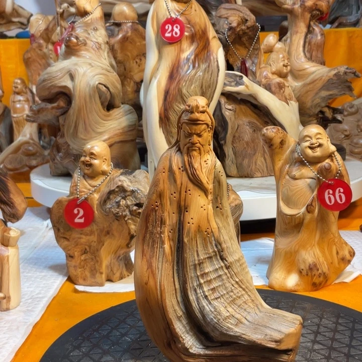 柏木（崖柏）崖柏  关公