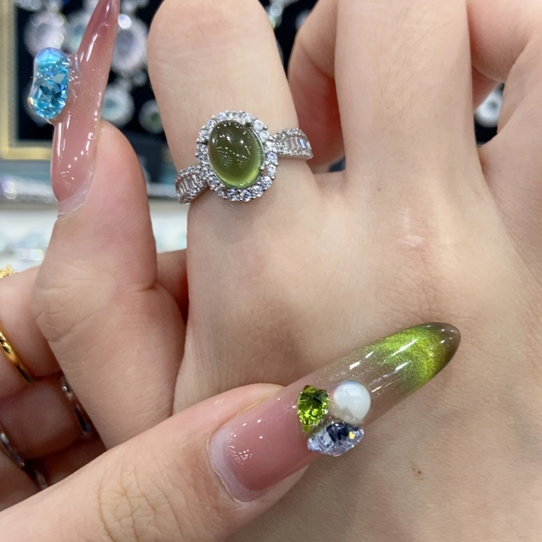 银S925镶嵌蛇纹石玉戒指