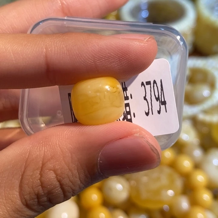 琥珀未镶嵌珠宝奇石3794