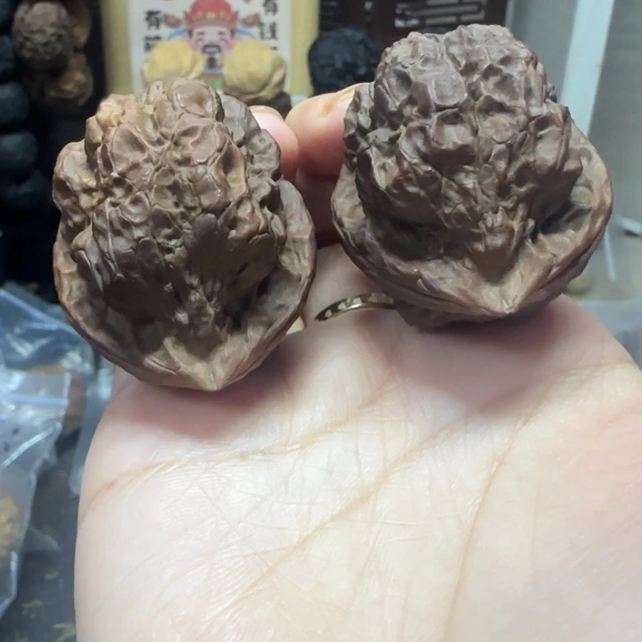 用***4文玩核桃吊坠古柏金蟾41