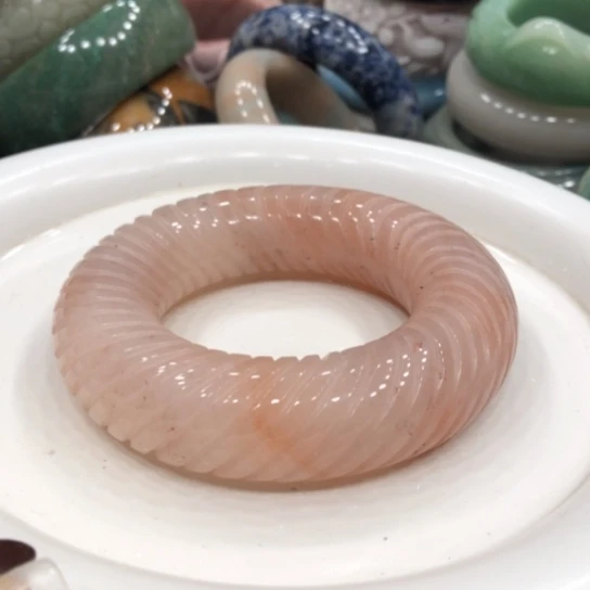 未镶嵌石英质玉珠宝半成品15