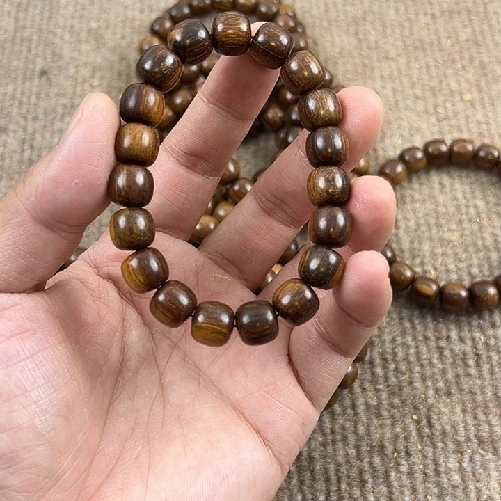 木巴布亚贡木1.1。。。。。。。。。。