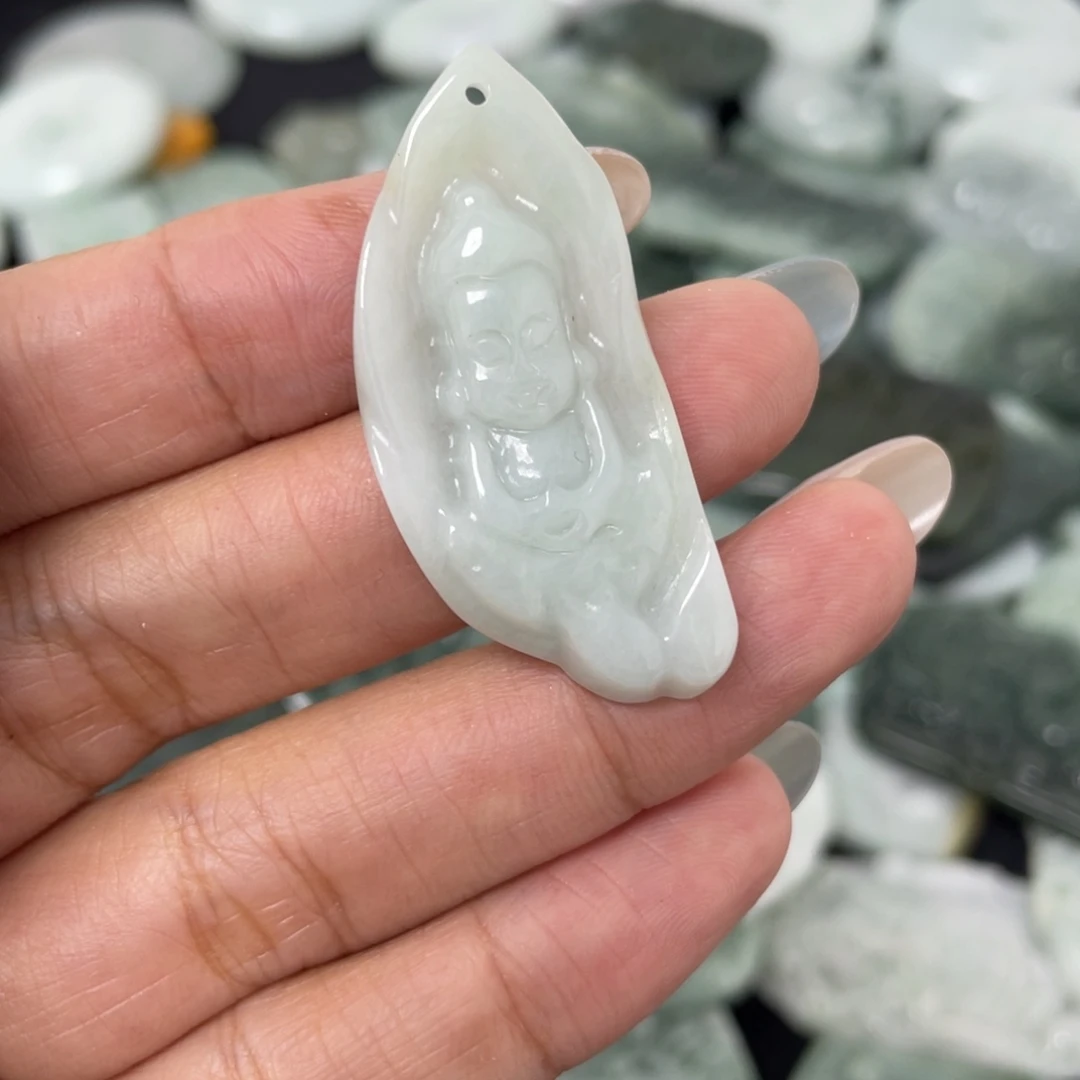 翡翠未镶嵌颈饰宝宝佛