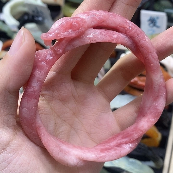 蛇纹石玉手镯未镶嵌