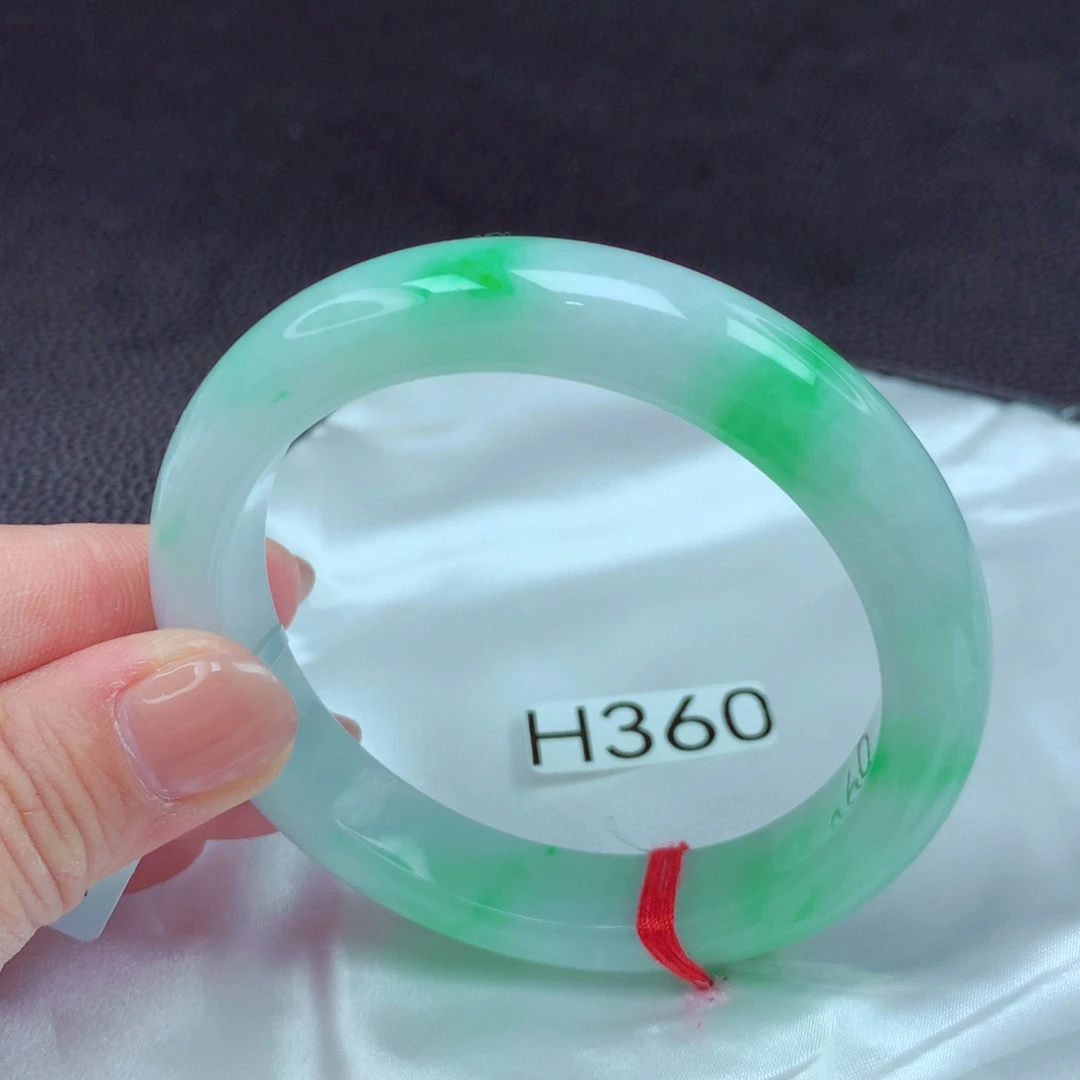 翡翠手镯未镶嵌我88