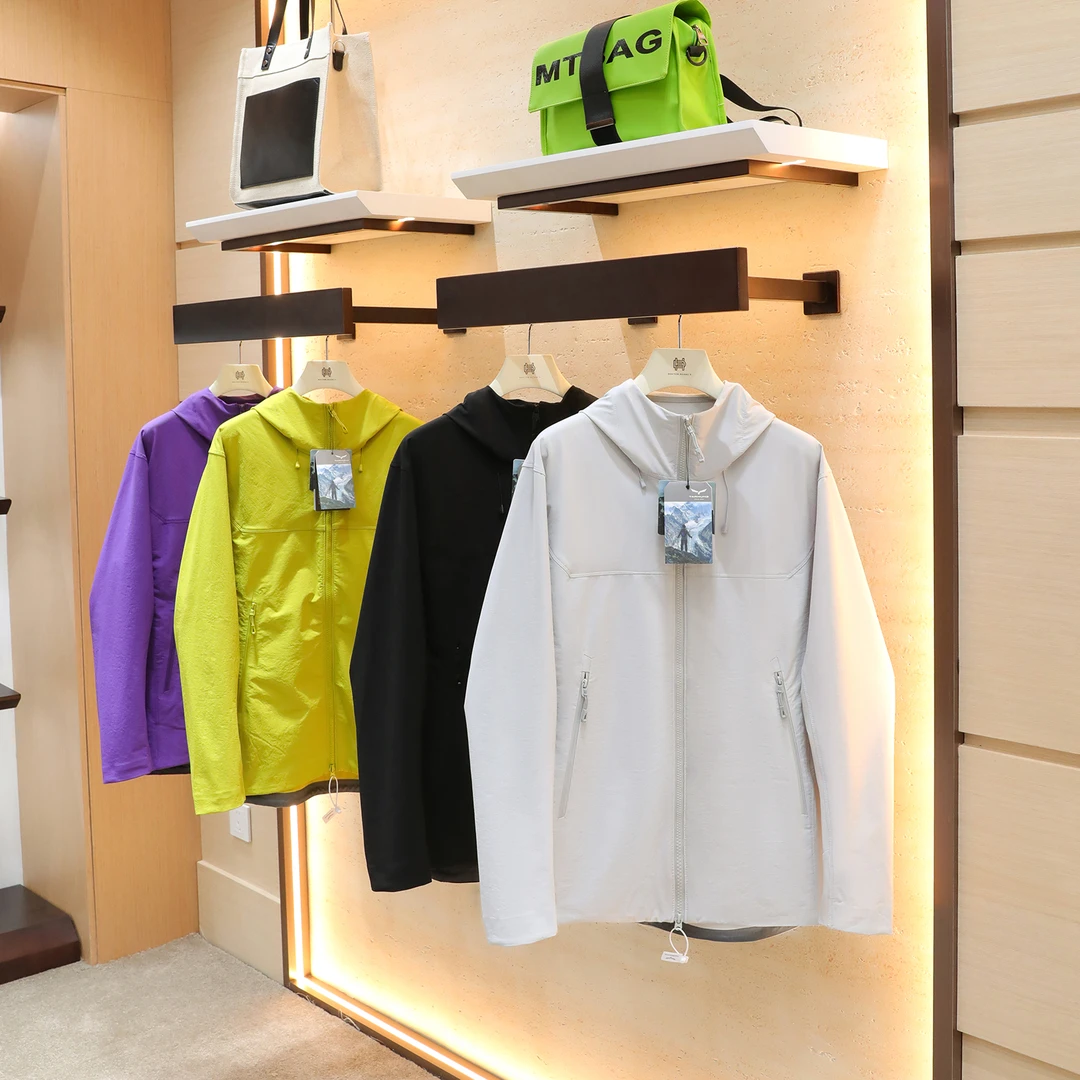 2025早秋新款轻量级户外徒步旅行高弹三防软壳冲锋夹克外套男1264