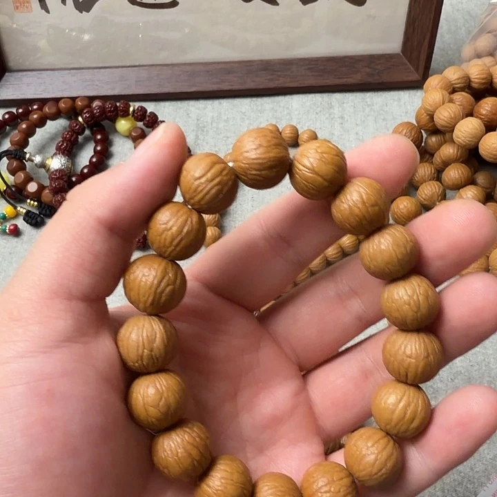 聚宝盆土豪风羽手串随机发微瑕款