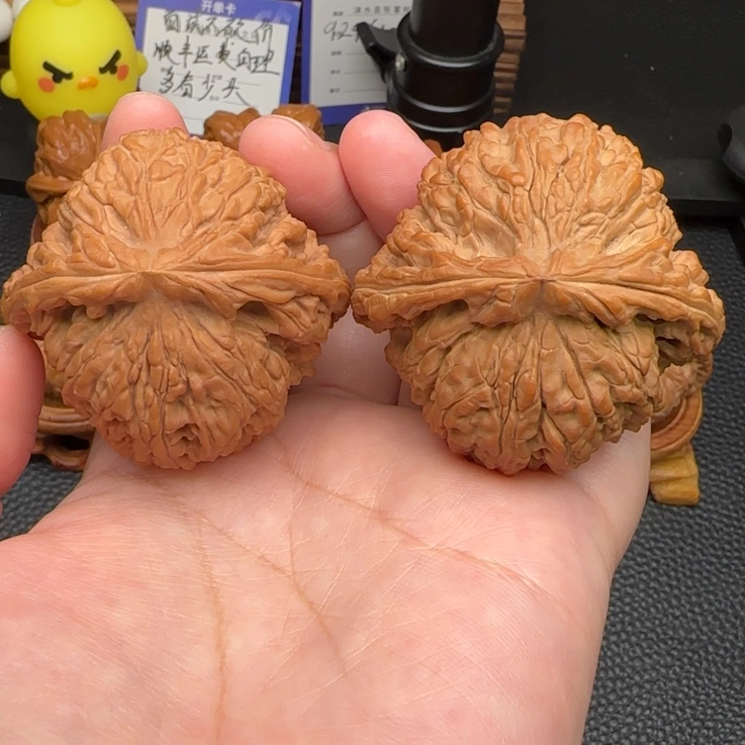 把件文玩核桃南疆石全品50