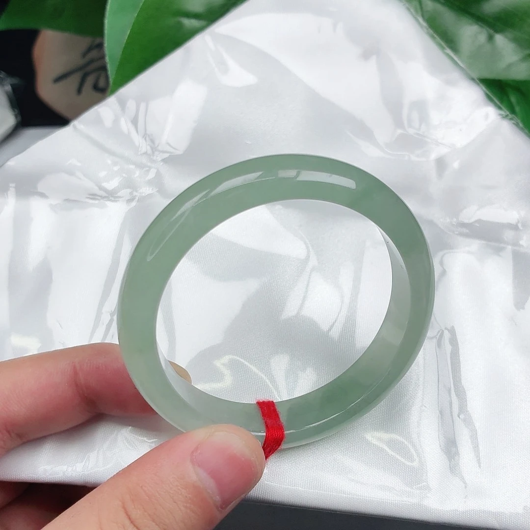 翡翠未镶嵌手镯正圈011