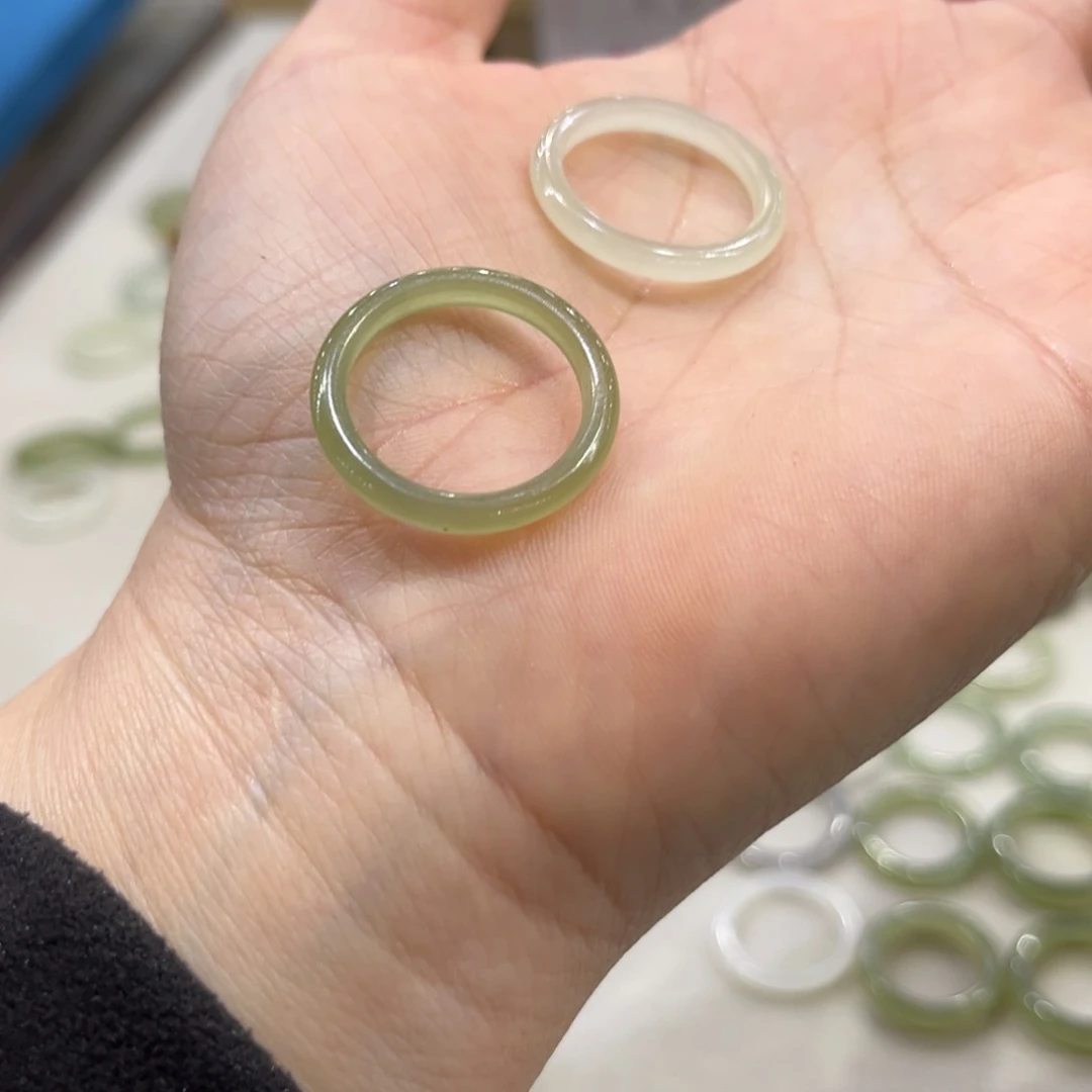 和田玉戒指未镶嵌r****6