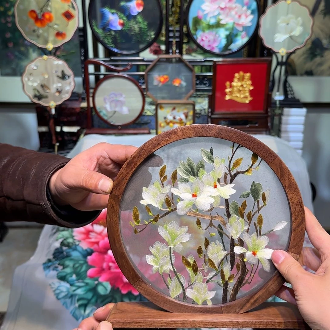 刺绣刺绣工艺精湛
