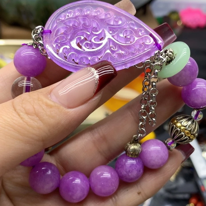 翡翠颈饰未镶嵌吊坠