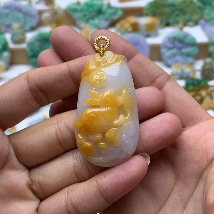颈饰未镶嵌翡翠翡翠