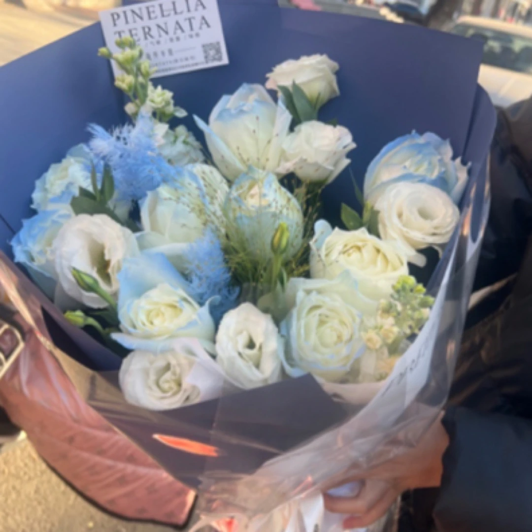碎冰蓝精品花束网红款