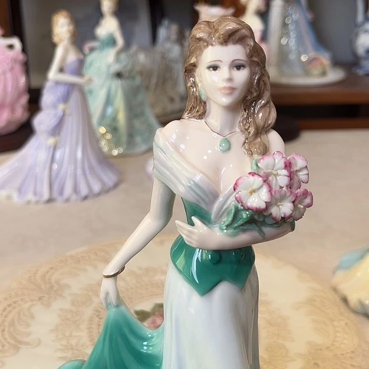 杯欧洲中古瓷器摆件