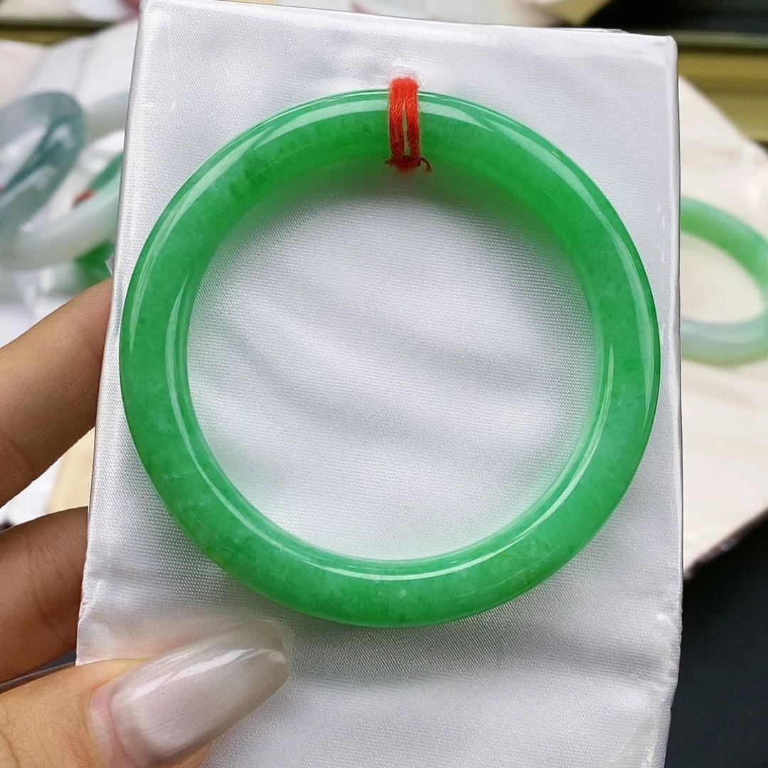 【闪购商品】未镶嵌手镯翡翠