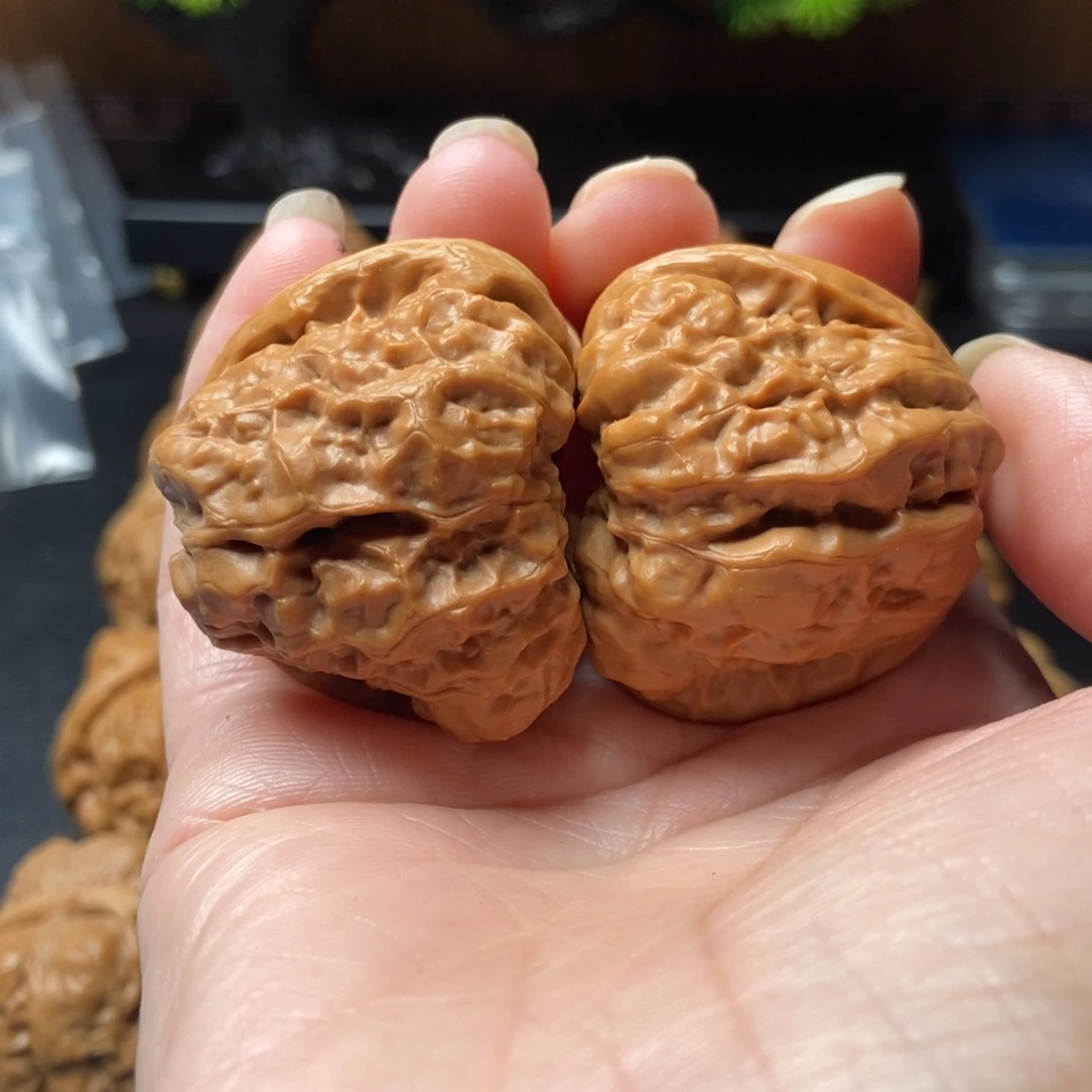 我***了文玩核桃把件蛤蟆头